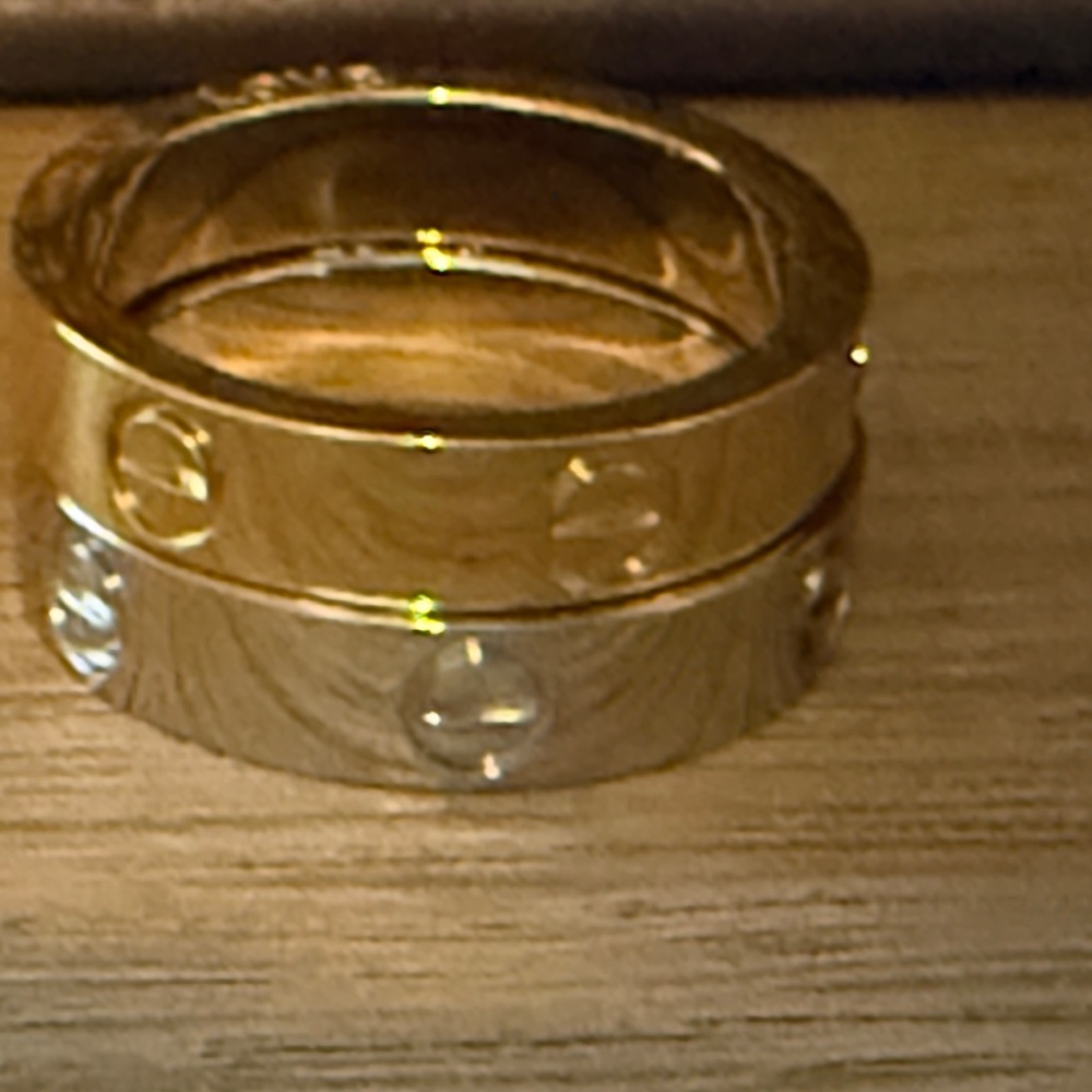 ๐๐ฉถ Gold & Silver Love Rings Size 5 Set - Picture 3 of 7